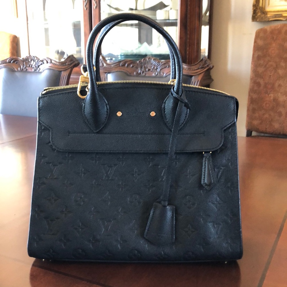 Authentic LOUIS VUITTON Empreinte Pont Neuf MM